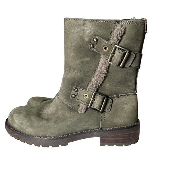 UGG Women’s Niels Zippered Leather Boots Size 7 - Picture 3 of 14